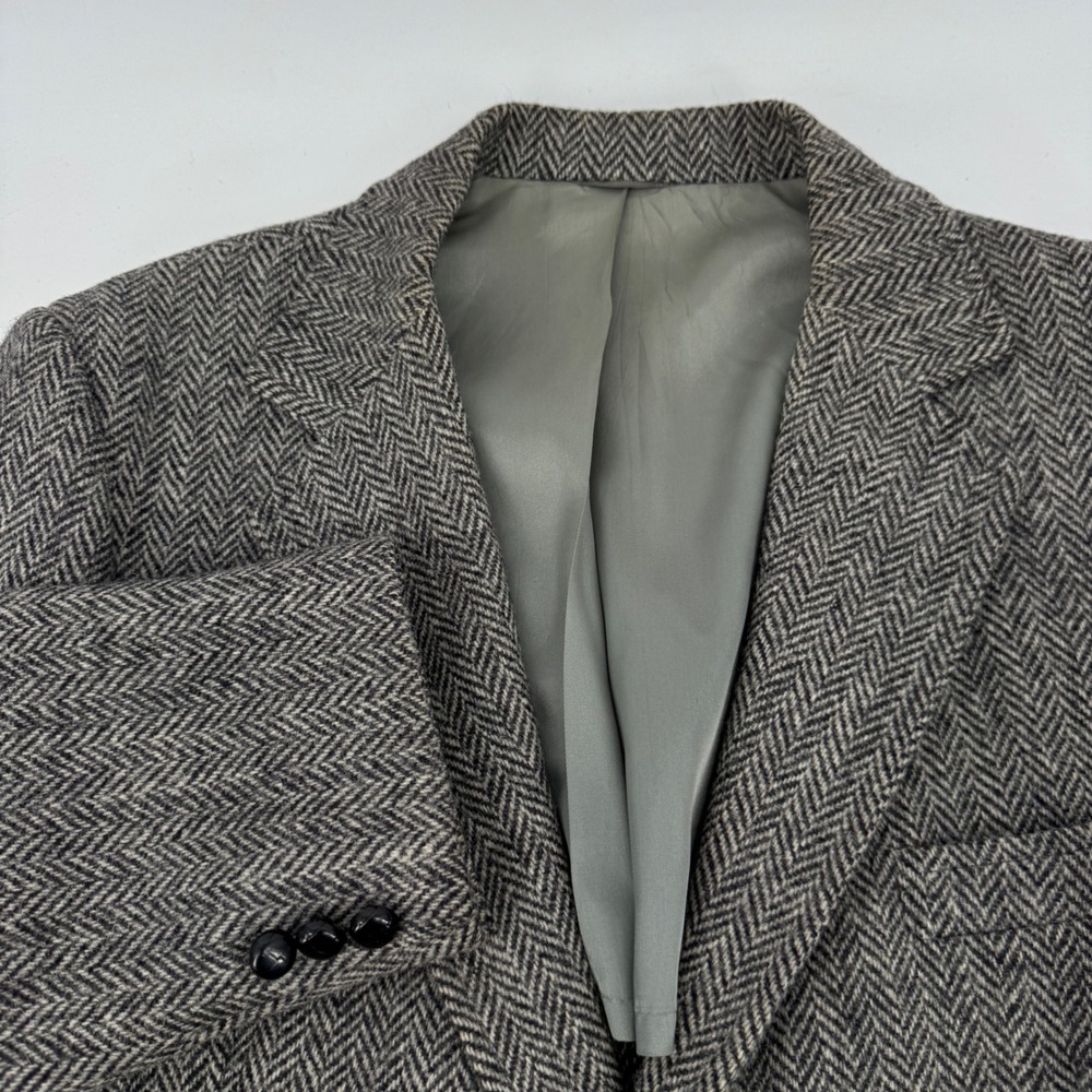 Vintage Harris Tweed 46R Gray Herringbone Virgin Wool Sport Coat Blazer READ